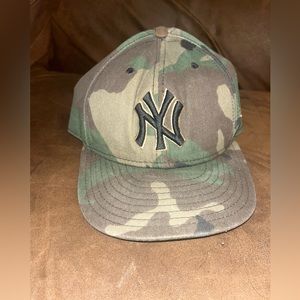 CAMO Yankee hat!